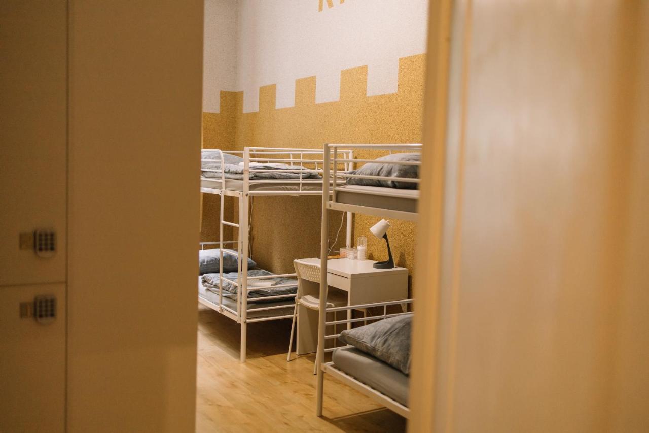 Girls Hostel Cracovia Esterno foto