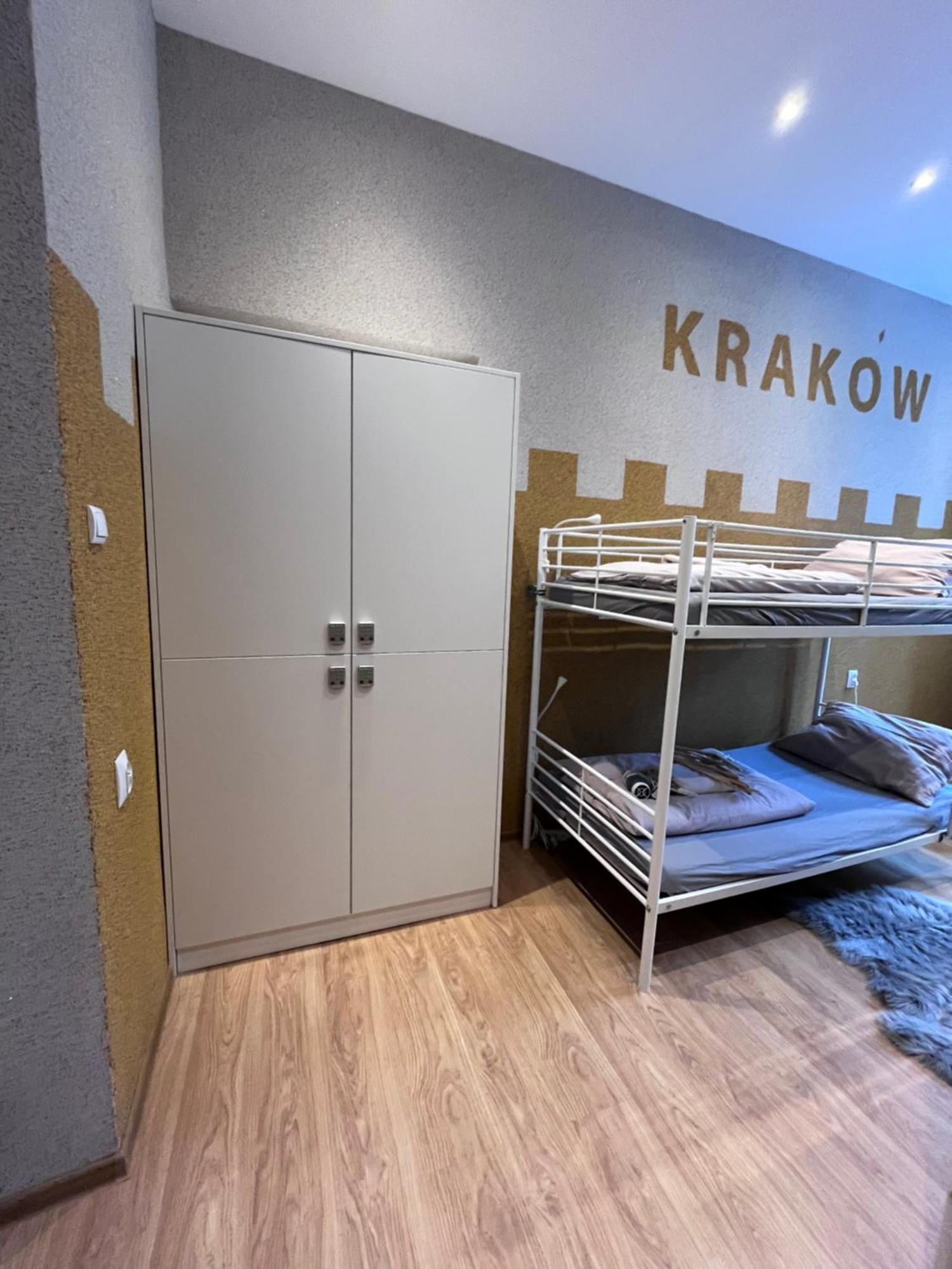 Girls Hostel Cracovia Esterno foto