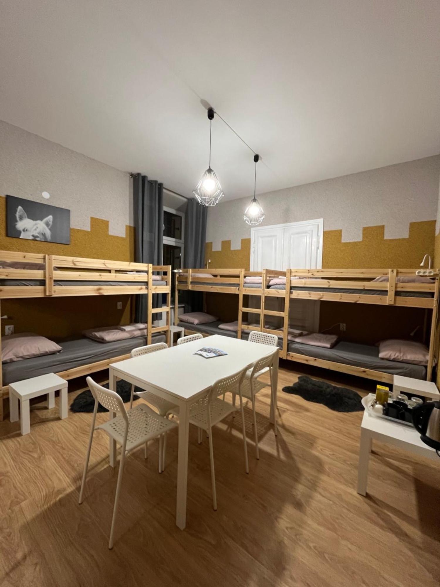 Girls Hostel Cracovia Esterno foto