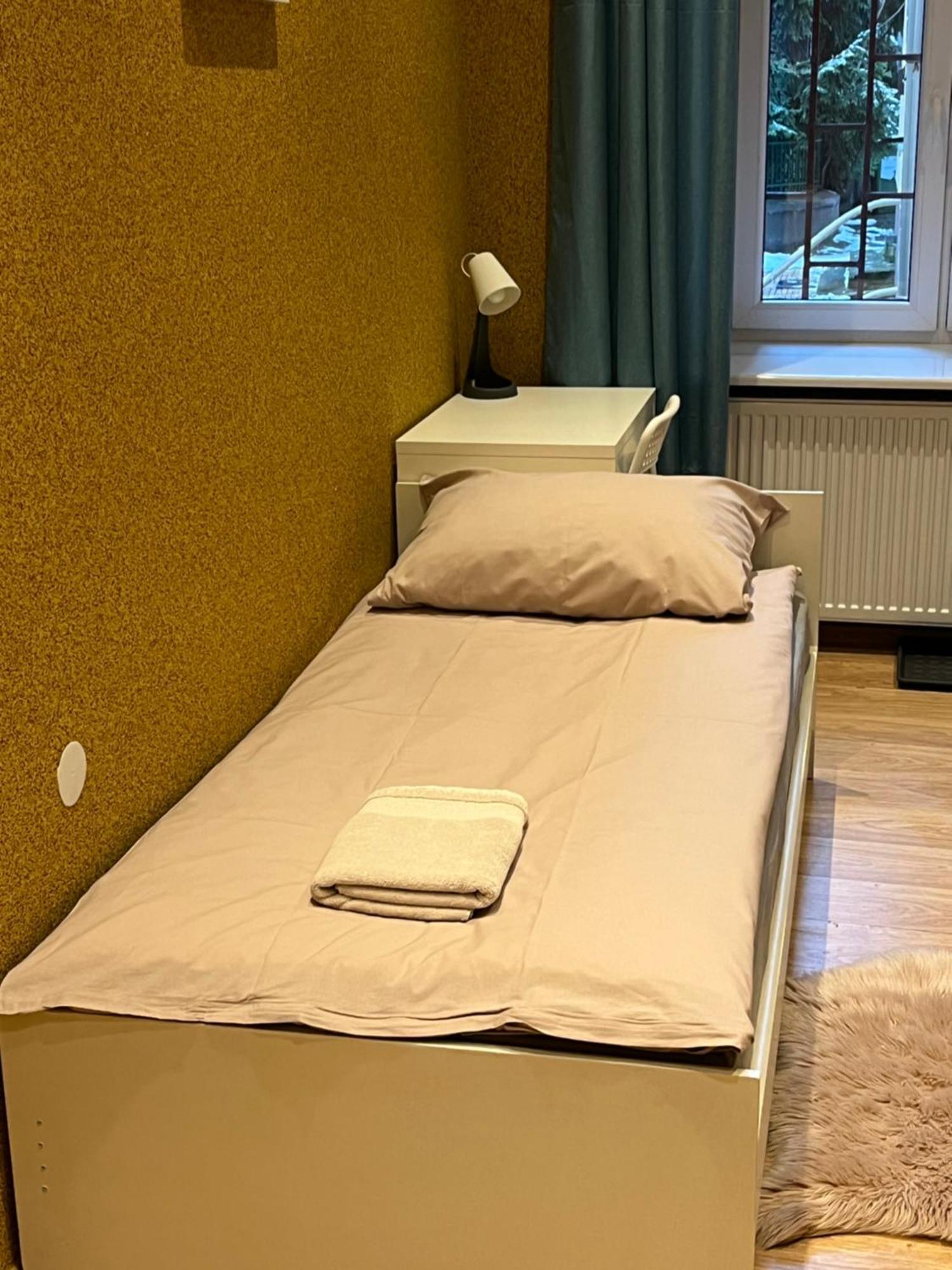 Girls Hostel Cracovia Esterno foto