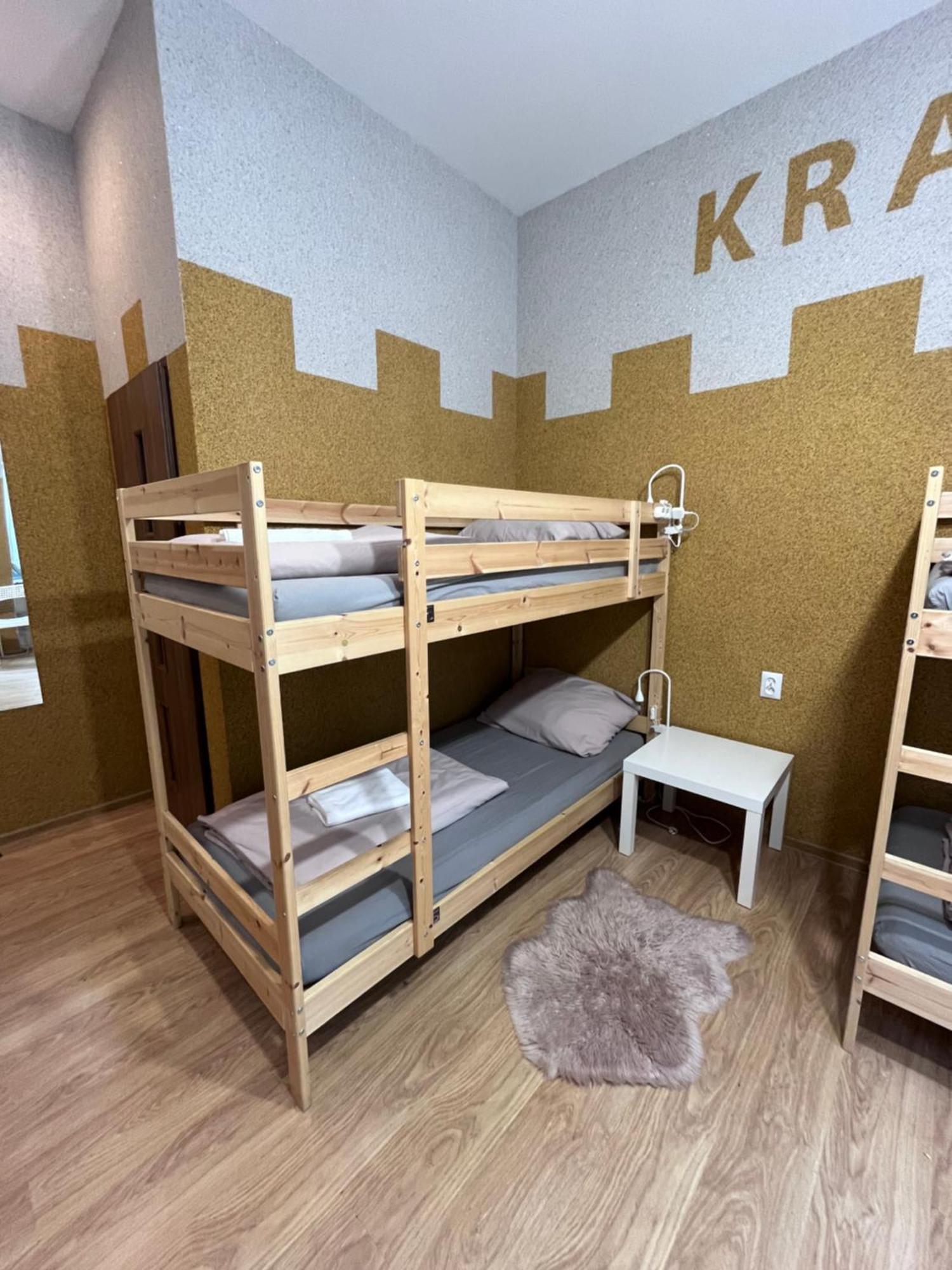 Girls Hostel Cracovia Esterno foto