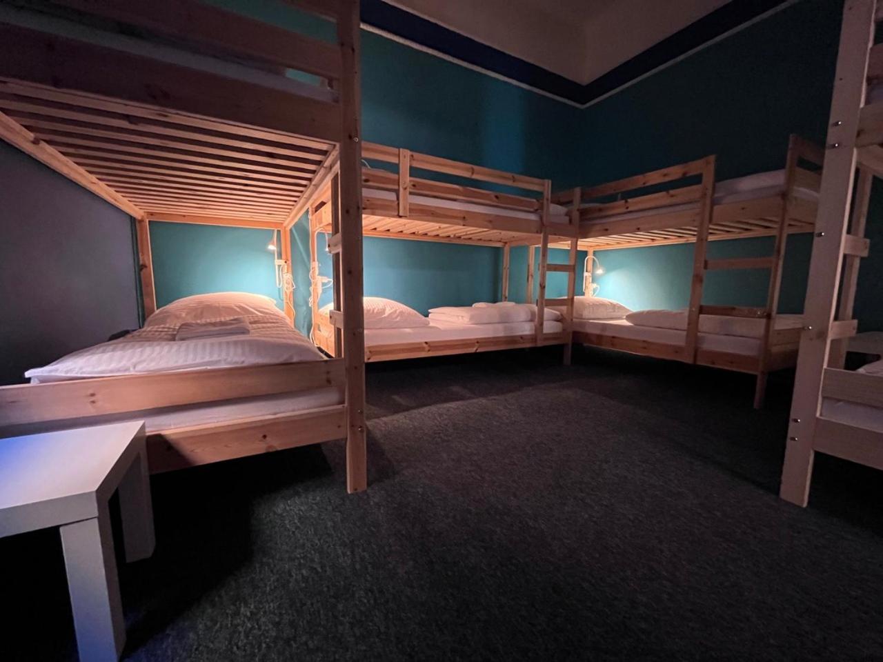 Girls Hostel Cracovia Esterno foto