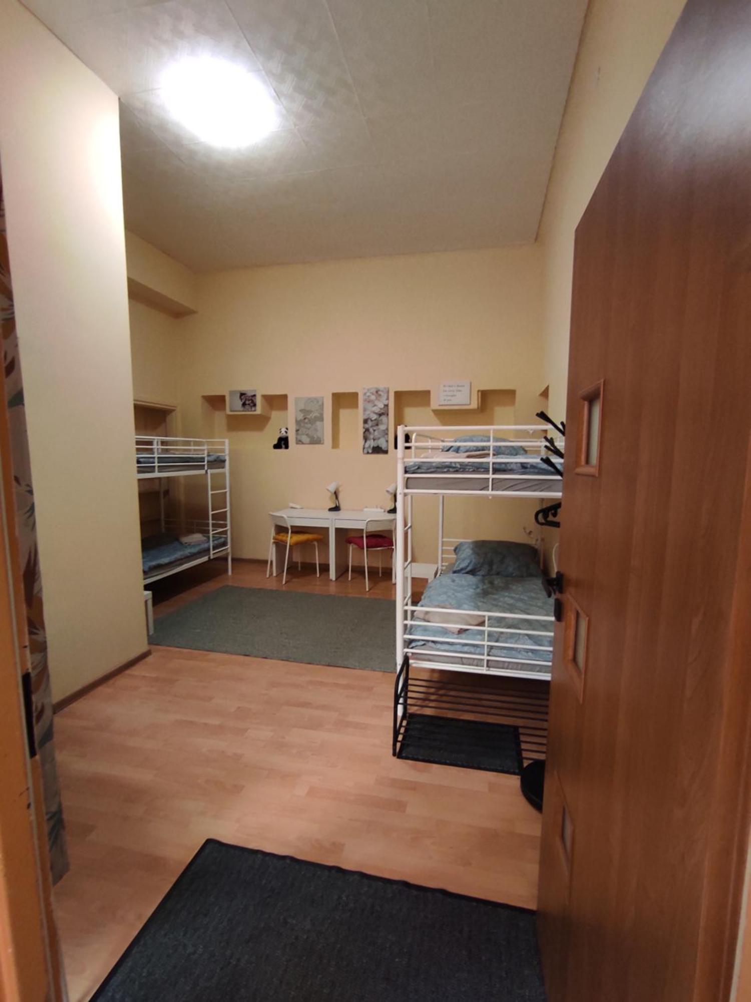 Girls Hostel Cracovia Esterno foto